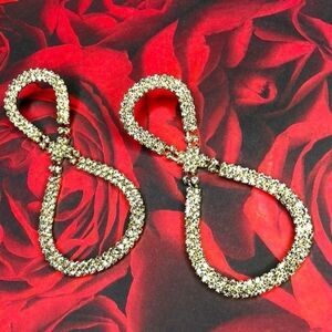 Stunning huge rhinestone dangle earrings!